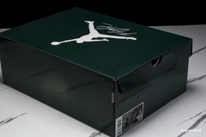 Hyperoad “Oxidized Air Green” Jordan 4 0813